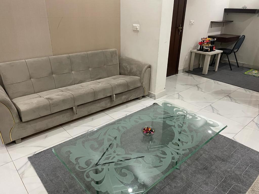 לאהור Grey Orchard Homestay - A Family Place מראה חיצוני תמונה